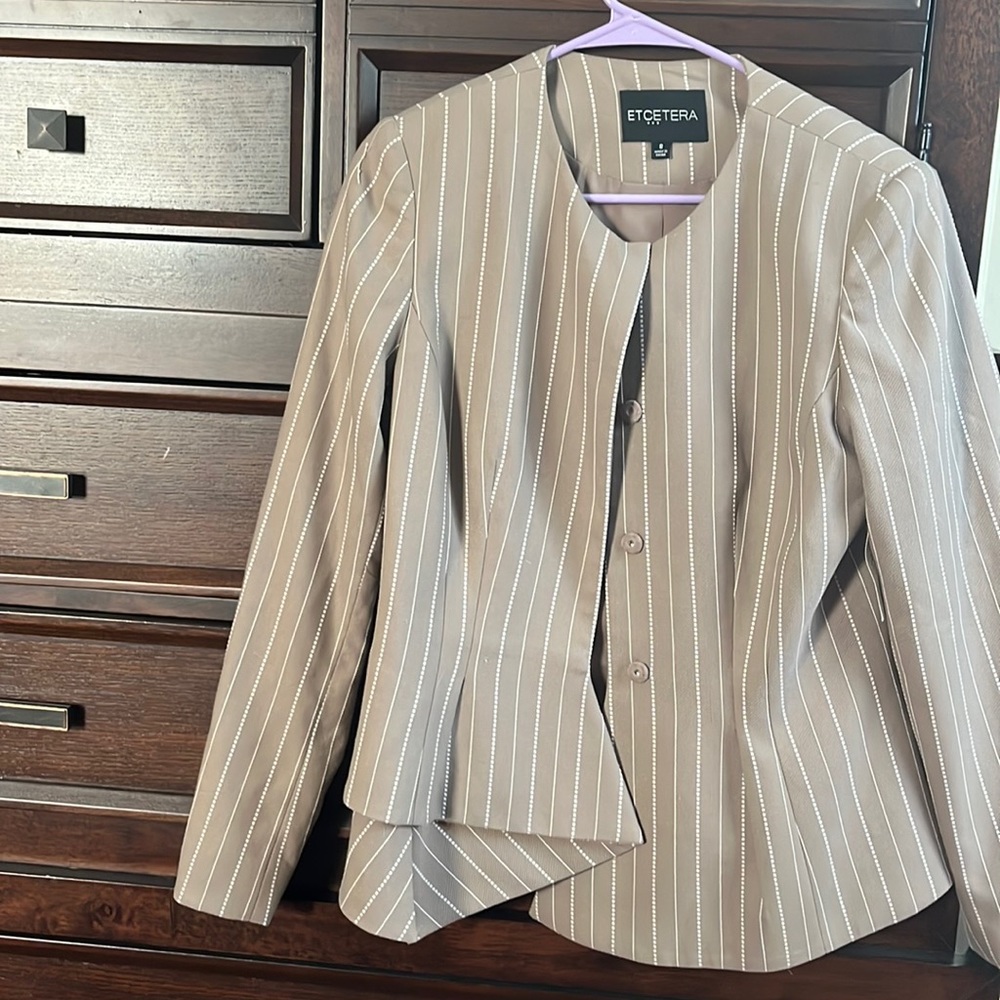 NWT blazer, size 8 retail $395